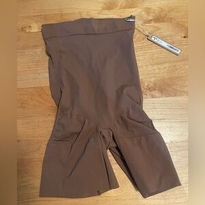 NWT Everyday sculpt short